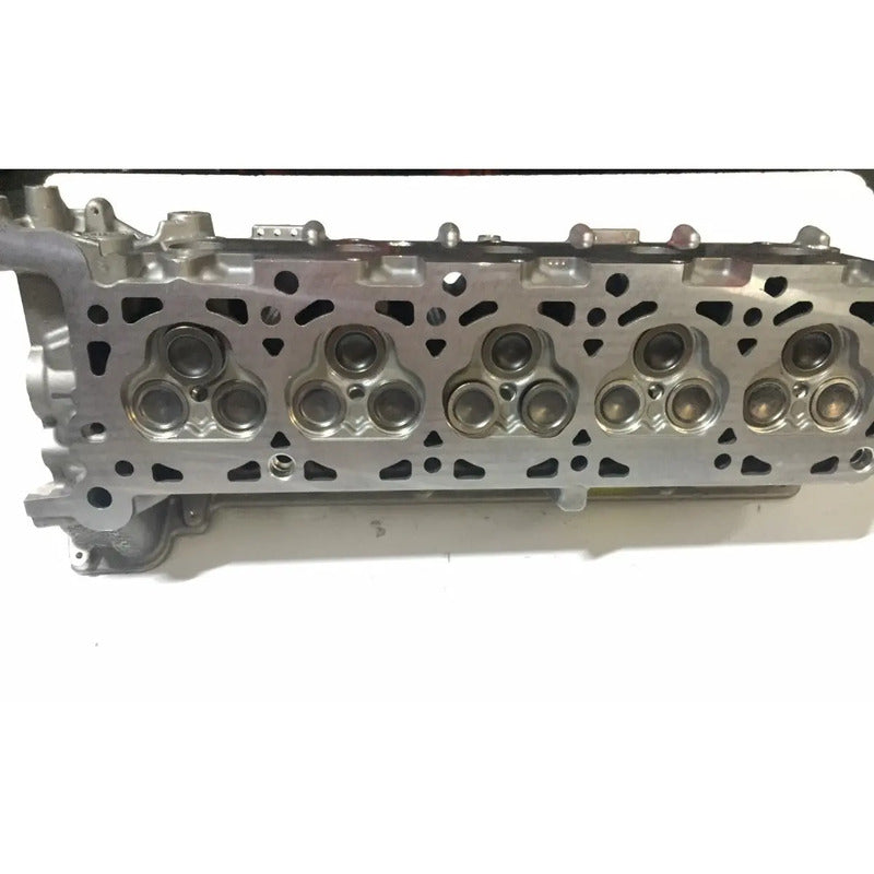 Cabeza De Motor Ford 6.8 L 3v F450 F550 Completa Nueva Oem