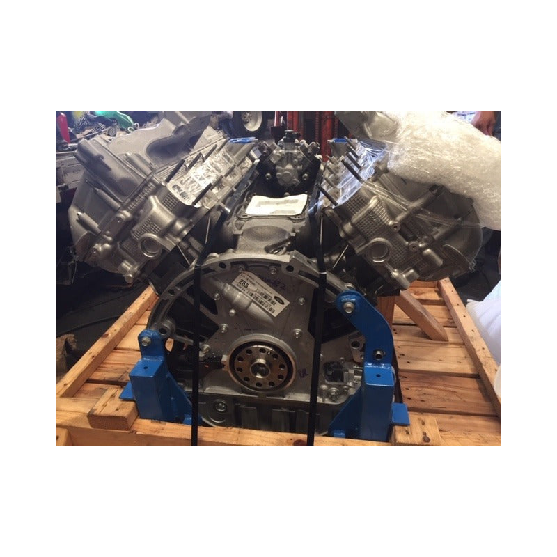 Motor Ford 7/8 F450 6.7 L  Inyectores Y Bomba De Alta Nuevos