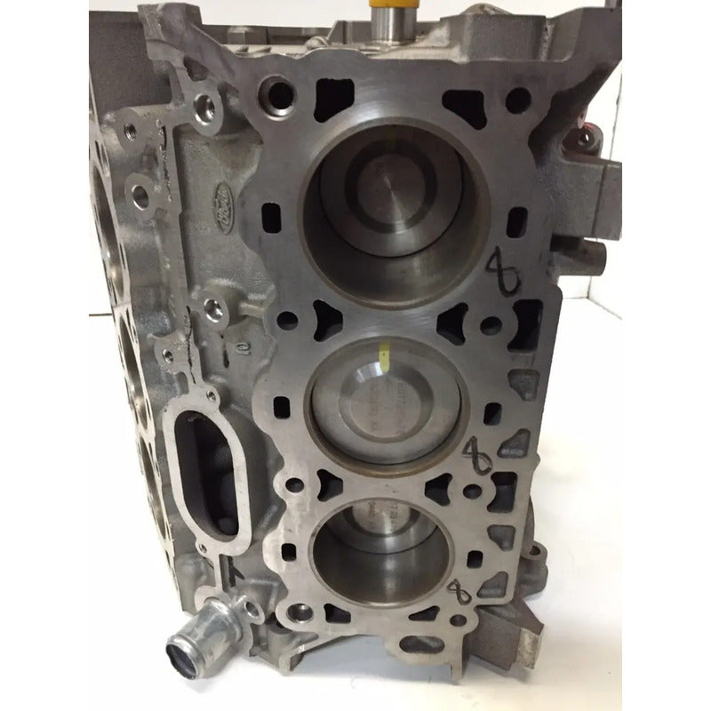 Medio Motor Ford Contour 2.5 Lts V6 Nuevo Oem